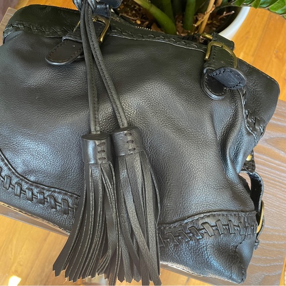 Isabella Fiore Black butter soft leather shoulder bag satchel purse handbag vntg - Picture 9 of 16